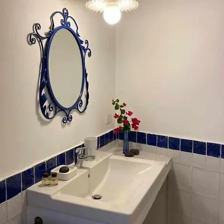 Сasa de vacaciones La Casetta Di Valeria - Sea And Port View Malfa (Salina)