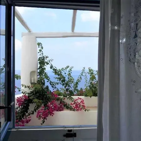 Сasa de vacaciones La Casetta Di Valeria - Sea And Port View Malfa (Salina)