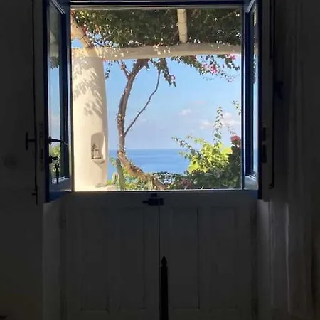 La Casetta Di Valeria - Sea And Port View Malfa (Salina)